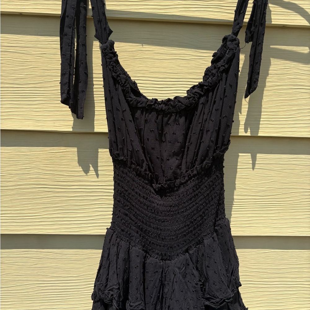 Forever 21 Black Ruffled Top